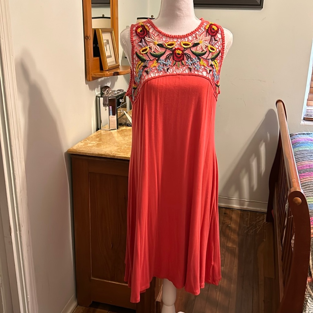 Boston Proper used coral dress with a beautiful, embroidered chest. Flowy. M.